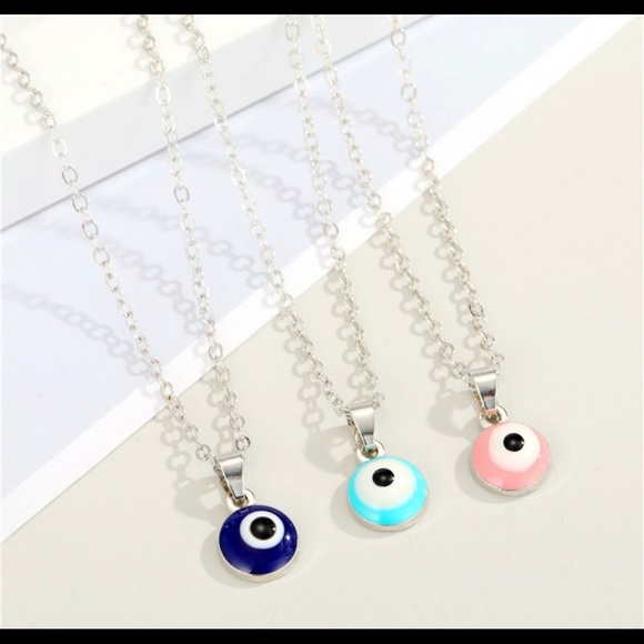 Jewelry - Evil eye necklace